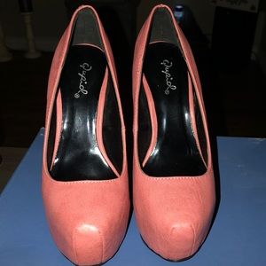 Quipid platform heels